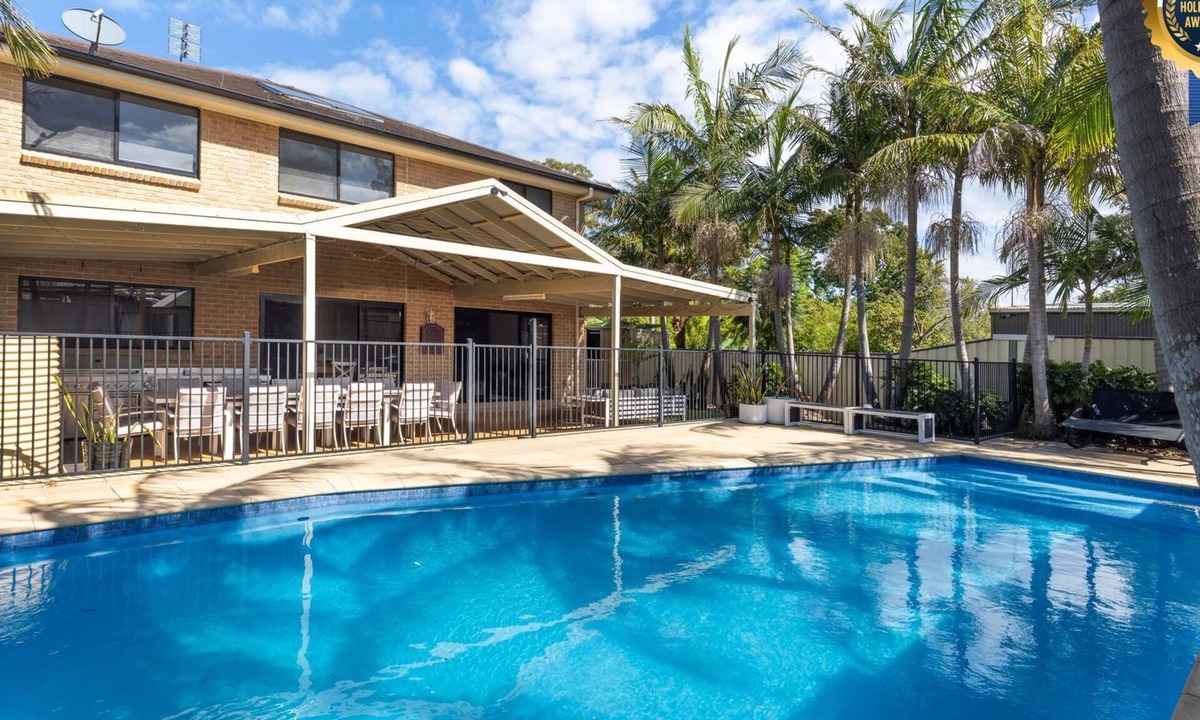 Callala Bay House | Water Lane - Swimming Pool - 4 Mins Walk to Bay