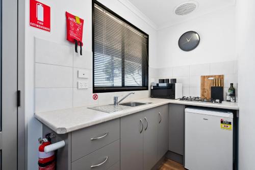 Seymour Cabin | Waterfront Holiday Park - Adult Only Retreat