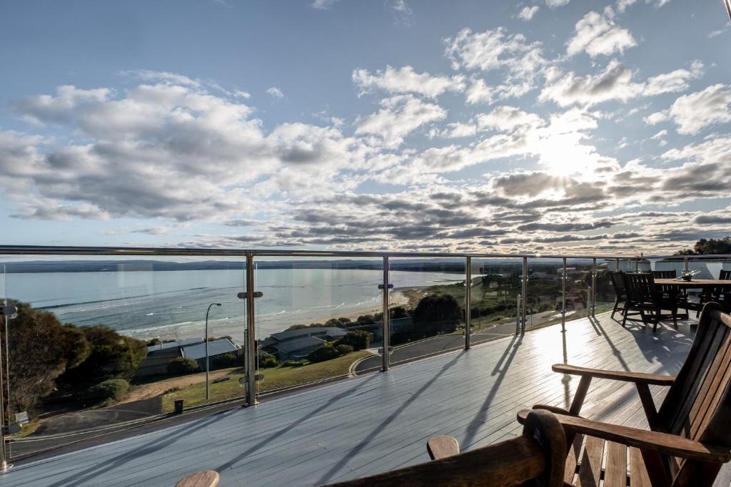 Coles Bay House | Waterview - Freycinet Holiday Houses