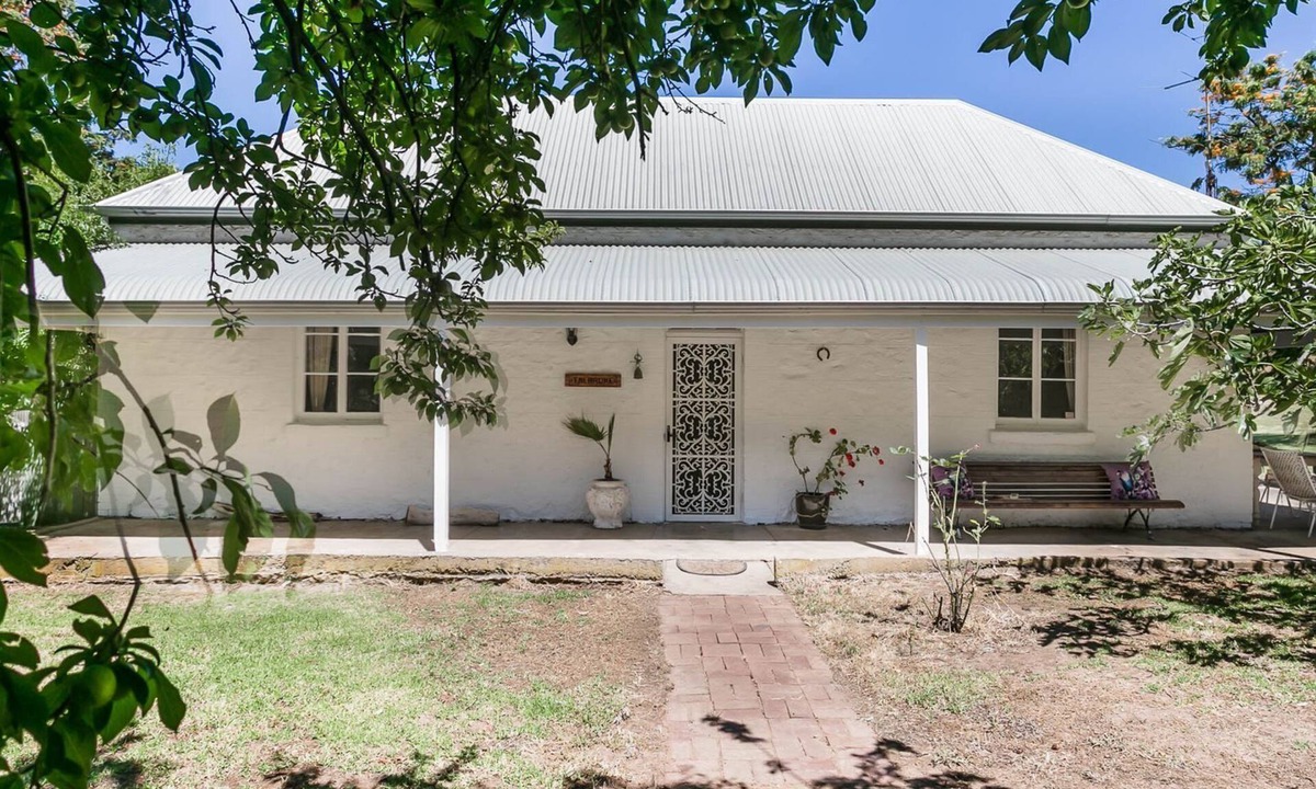 Carrickalinga House | Wattle Wattle - 51 Wattle Flat Road