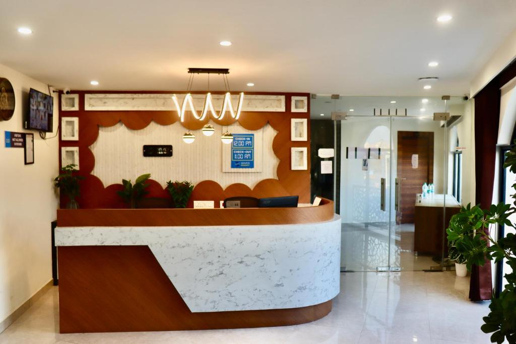Vadanemelli Hotel | Waves Residency