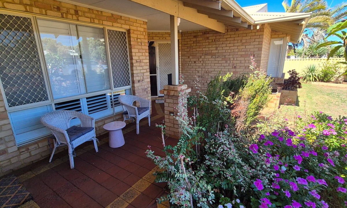 Tarcoola Beach House | Welcome to your coastal getaway! Sleeps 5, includes a work space & pet friendly