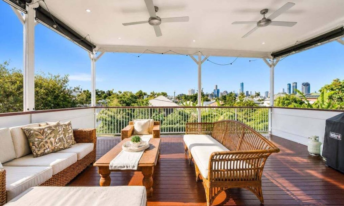 West End Apartment | West End Oasis: 4BR w/Full amenities and Pool