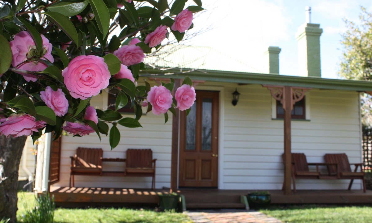 Westbury Bed & Breakfast | Westbury Gingerbread Cottages