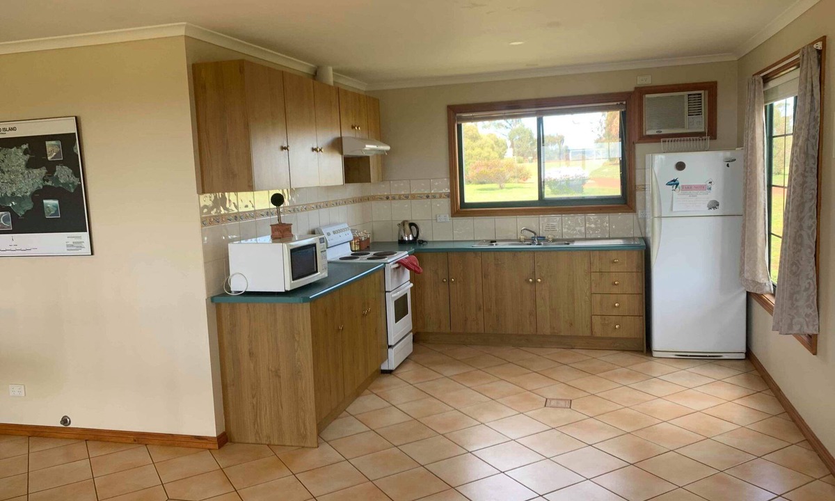 Western River Cabin | Western River Valley Cottages 2