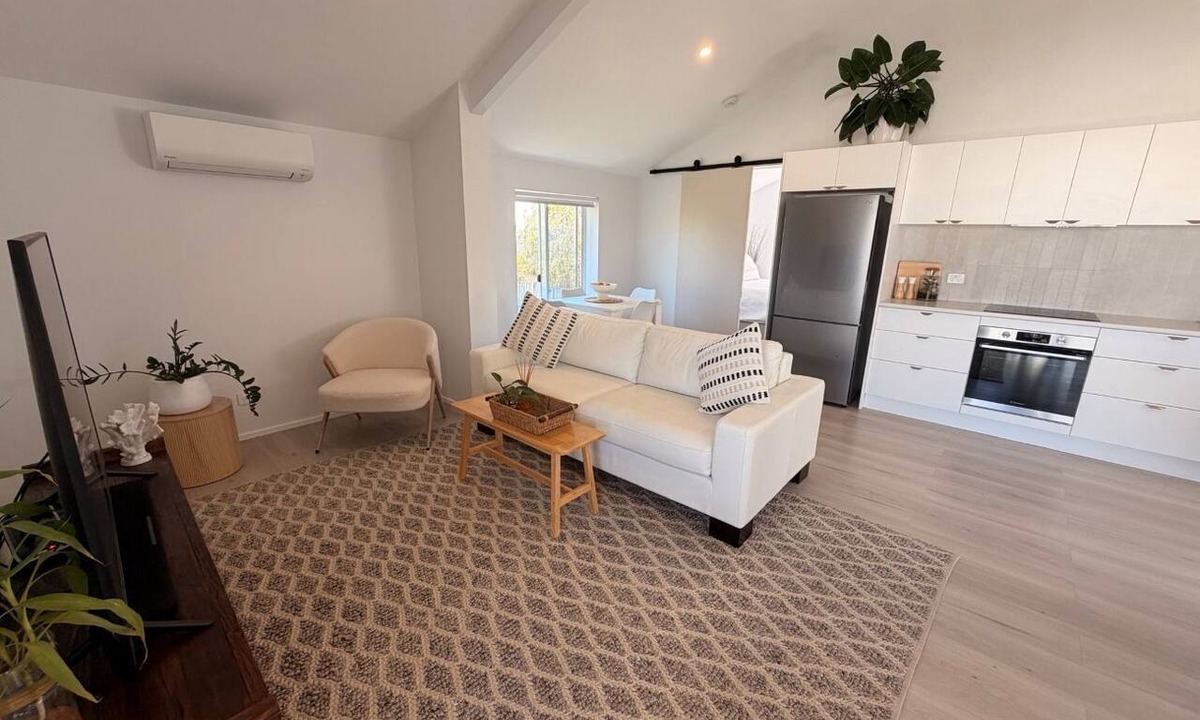 Stockton Apartment | Whispers on Dunbar - A Quiet Coastal Retreat