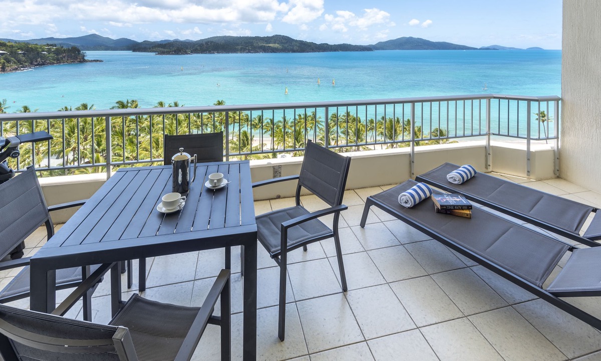 Hamilton Island Apartment | Whitsunday Apartment West 902