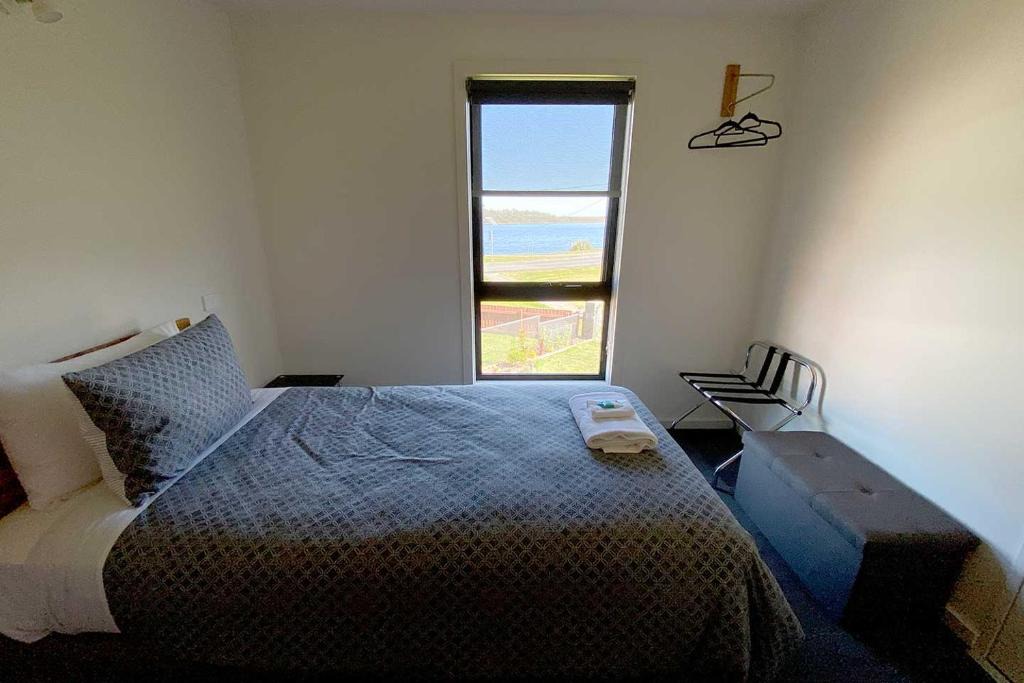 Strahan Hotel | Wild Rivers Escape