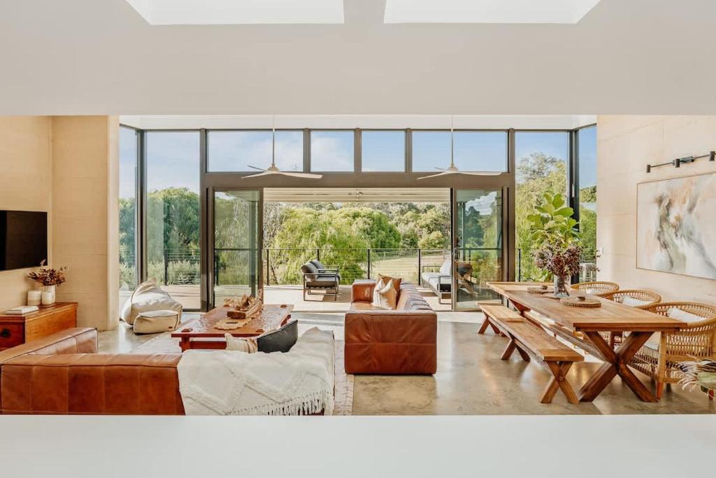 Yallingup Siding House | Wildwood - Luxe Vineyard Retreat with Tranquil Views