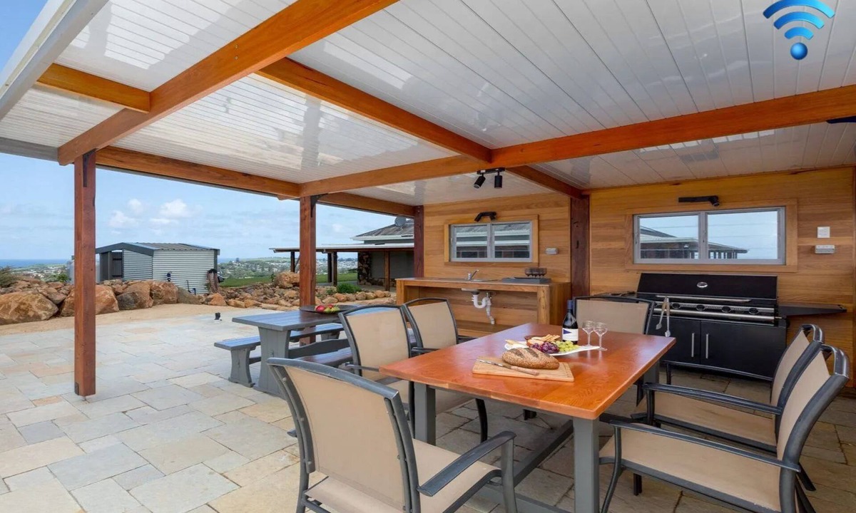 Gerringong House | Willowview - coastal retreat, stunning views