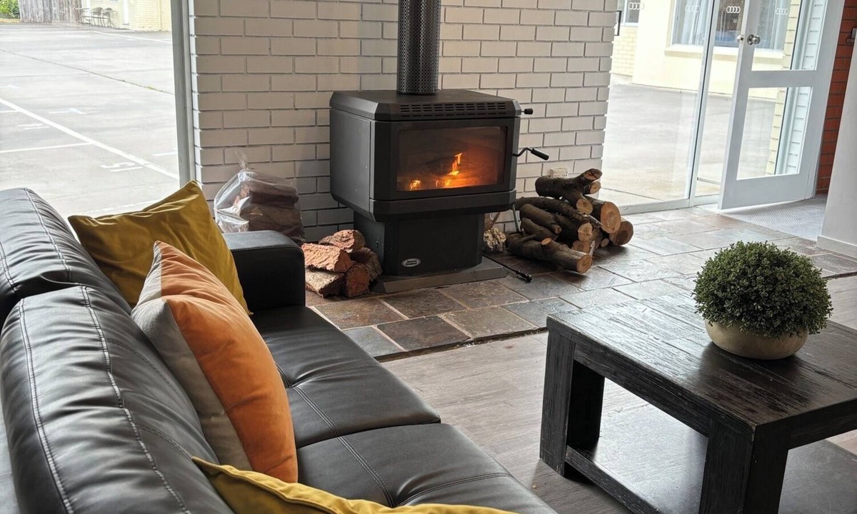 Foster Hotel | Wilsons Promontory Motel