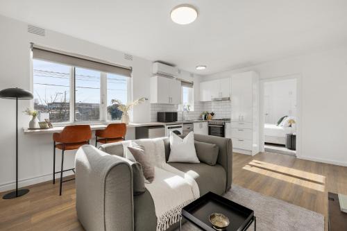 St Kilda Apartment | Windsor Apartments by Urban Rest