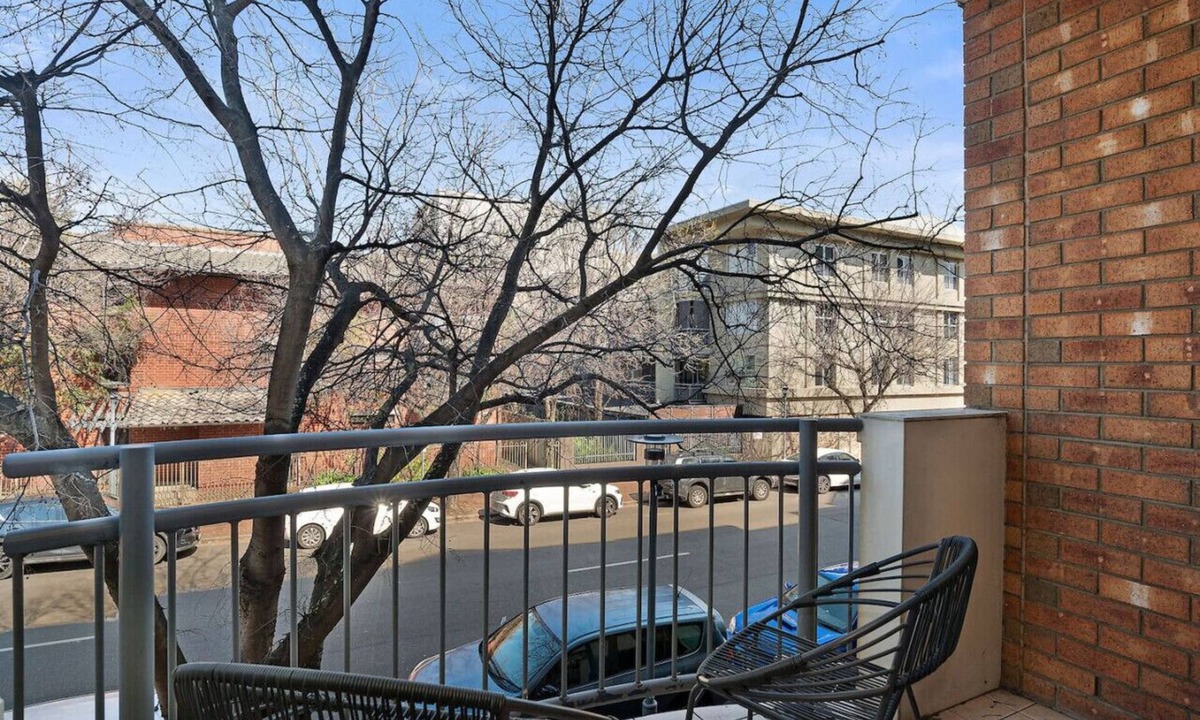 Adelaide Central Business District Apartment | Windsor Lodge 3 Bed CBD Apt