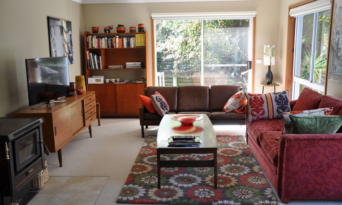 Woodend Apartment | Woodlands Getaway in the heart of the Macedon Ranges