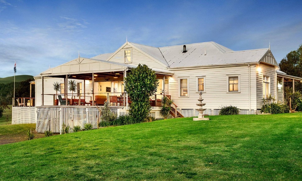 Woolamai House | Woolamai Park Suits 2-3 Families LARGE 7 Bedrooms