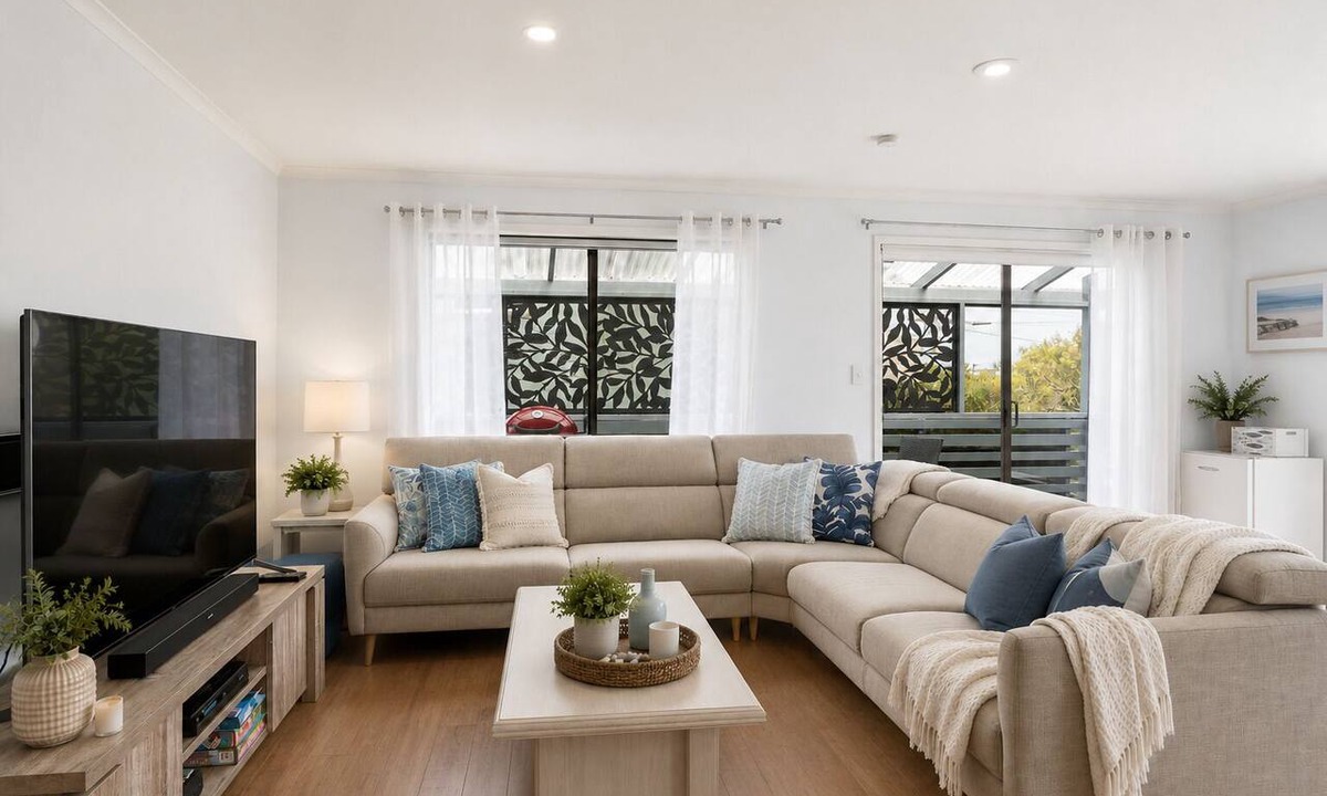 Cape Woolamai House | Wooli Waves by Ready Set Stay- Comfortable Family Home - pet friendly and WIFI