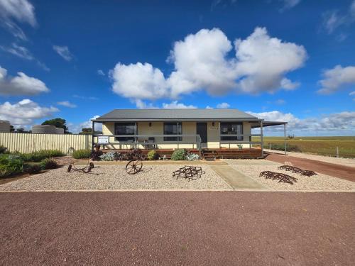 Wudinna House | Wudinna Crow's Nest