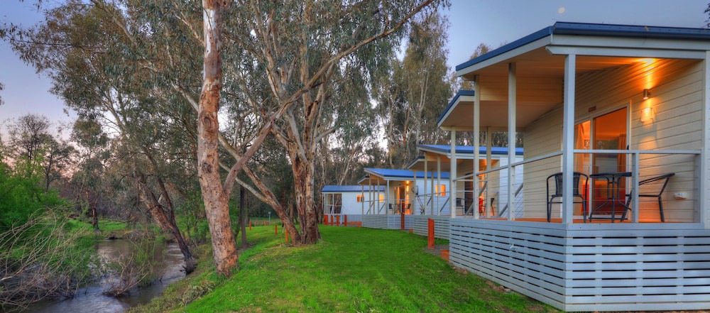 Yea Cabin | Yea Riverside Caravan Park