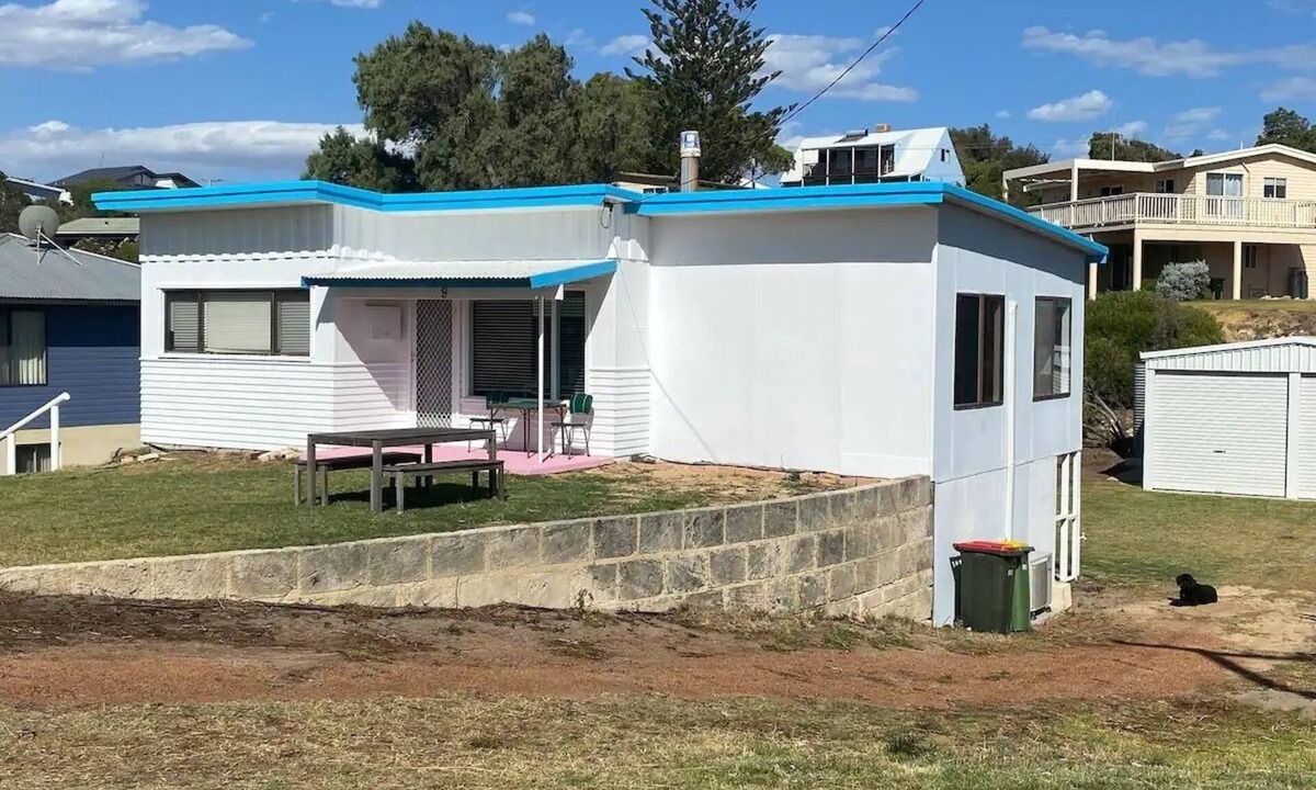 Guilderton House | Your Beach Side Spring Experience