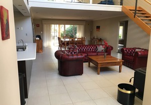 Busselton Break - Modern holiday home near the beach