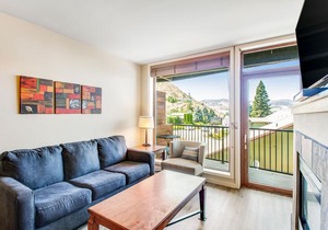 Chelan Resort Suites in Chelan