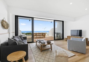 Joy Apartment 4