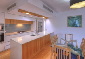 Maggies Beachfront Apt. 4 in Horseshoe Bay