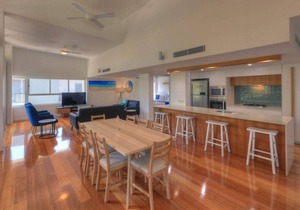 Maggies Beachfront Apt. 5 in Horseshoe Bay