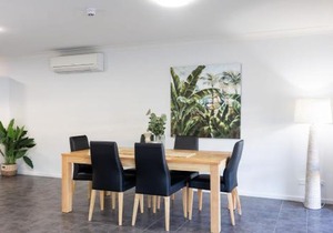 Mollymook Luxury Beachfront Apartment 3