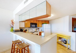 Oceanfront, 2nd-Floor Condo with Balcony, Ocean View & Shared Hot Tub/Pools in Atlantic Beach