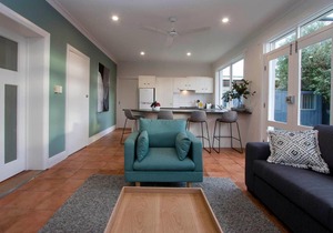 One Bedroom Cottage Close To Adelaide CBD in Colonel Light Gardens