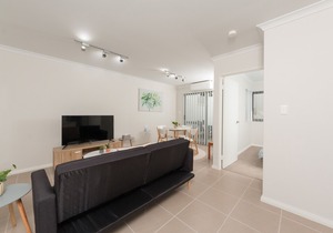 Parkview Suite 01 - Fully equipped - your home away from home!