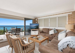 Shipton Lodge unit 3 Moffat Beach QLD