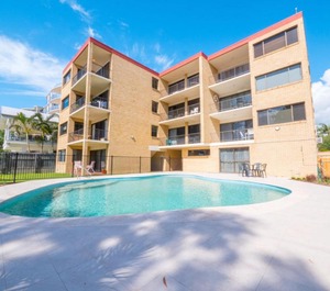 Golden Shores Landsborough Parade 