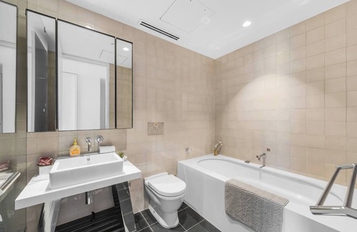 Springfield Lakes House | 位于Springfield lakes的 5 房大house
