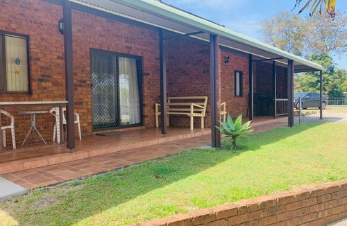 Iluka Apartment | 1/47 Riverview Street