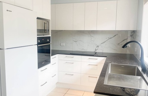 Fingal Bay House | 1/75 Rocky Point Road fantastic holiday home with