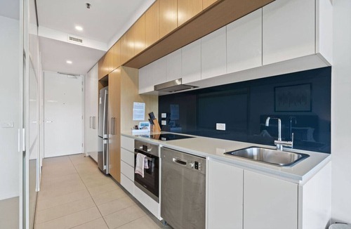 Belconnen Apartment | 1 Bedroom Winter Garden