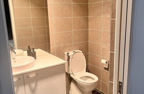 Karalee Apartment | 1 Room suite (Private Parking, Entry and Suite)