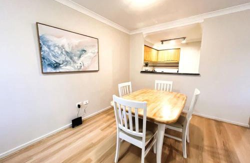 Perth Central Business District Apartment | 10 CBD Resort 2BR Secure Suite Pool Gym & Parking