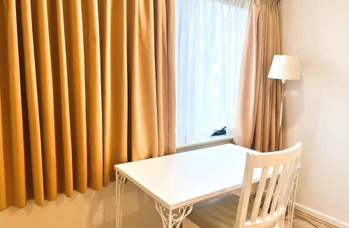 Perth Central Business District Apartment | 10 CBD Resort 2BR Secure Suite Pool Gym & Parking