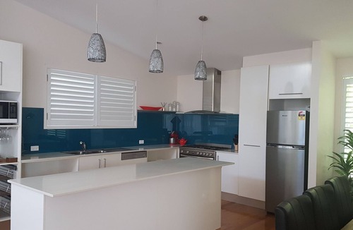 Rainbow Beach House | 10 Double Island Drive - Rainbow Beach