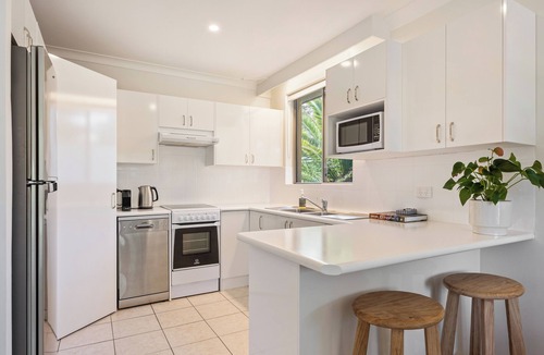 Mona Vale Apartment | 100m to Mona Vale Beach, Parks, Cafes & Restaurants