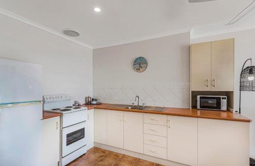 North Creek Apartment | 10T Beachfront Apartments