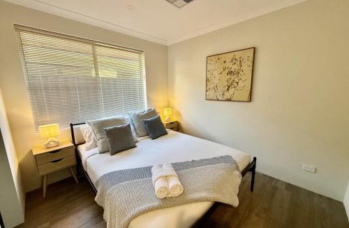 Brabham House | 12 Beautiful Brabham Big Backyard 4BR Parking