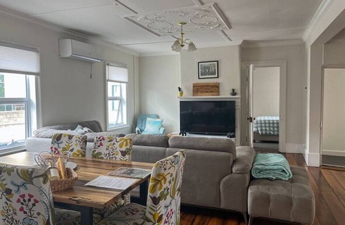 Hobart Central Business District Apartment | 128 Murray Apartment 2 `Sassafras` | Hobart CBD