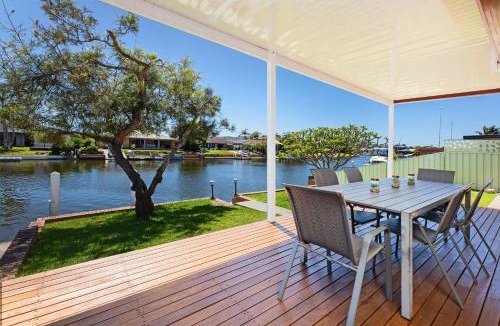 Forster House | 13 Cavill Avenue