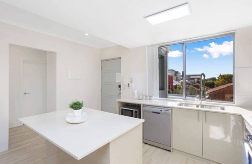 North Perth Apartment | 134 North Perth Nest for 4 +parking