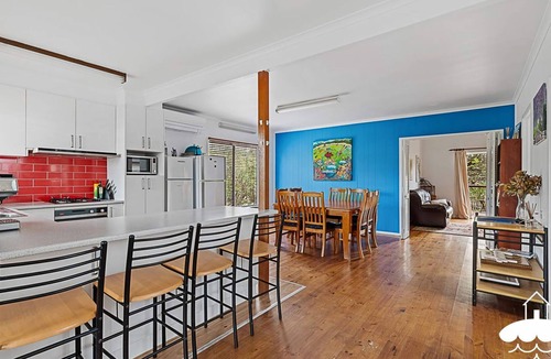Sandy Point House | 14 Sunshine Rise
