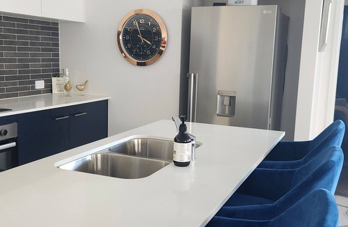 Bells Creek House | 15 minutes to Australia Zoo. Close to the beaches Central location.